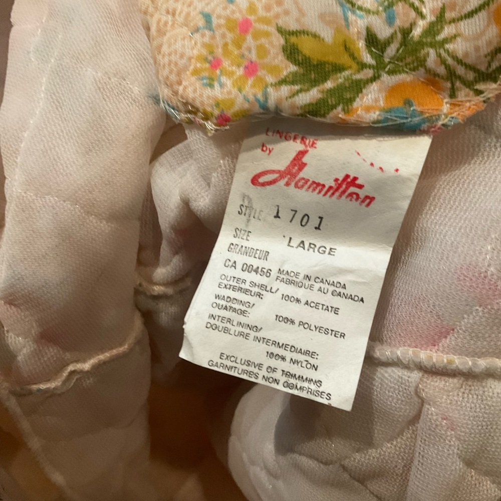 “BONDILENE VINTAGE/ RETRO 70’s HOUSECOAT” NWT Floral Polyester Robe. - Picture 10 of 16